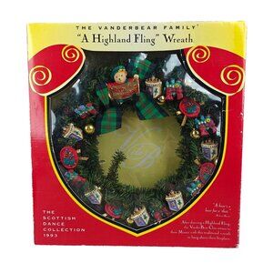 The VanderBear Family A Highland Fling Wreath 1993 Scottish Dance Tartan Decor